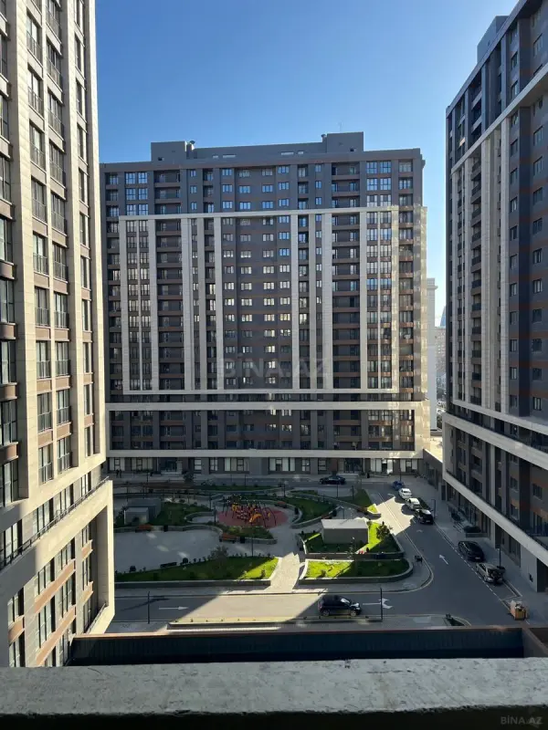 Kirayə verilir 4 otaqlı mənzil 165 m²