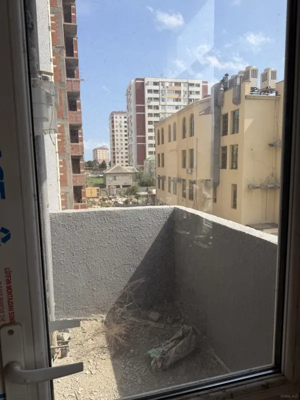 Satılır 3 otaqlı mənzil 91 m²