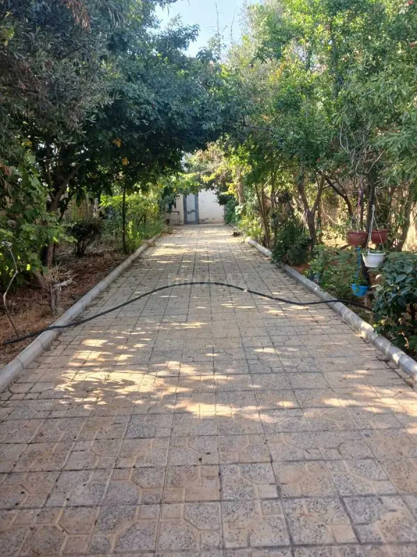 Satılır 5 otaqlı həyət evi 250 m²