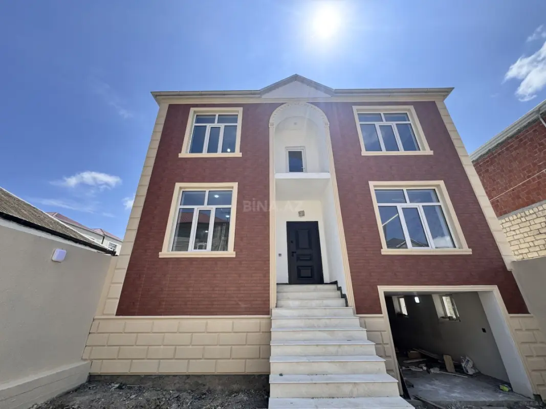 Satılır 4 otaqlı həyət evi 180 m²