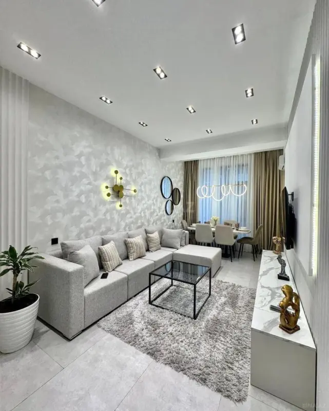 Kirayə verilir 2 otaqlı mənzil 80 m²