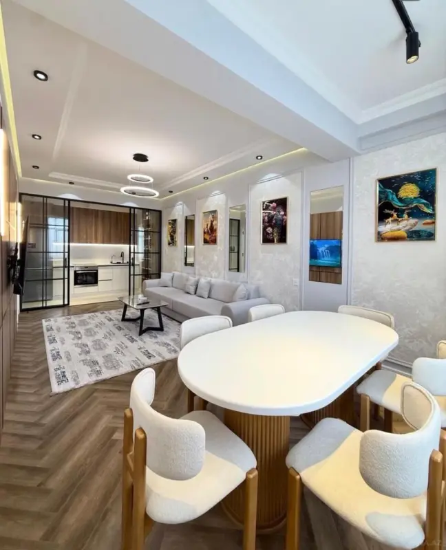 Kirayə verilir 2 otaqlı mənzil 80 m²