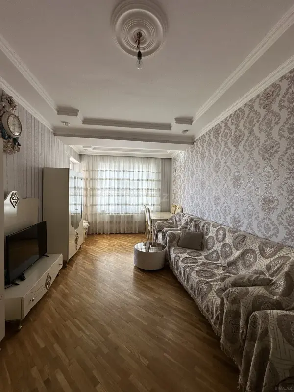 Satılır 3 otaqlı mənzil 114 m²