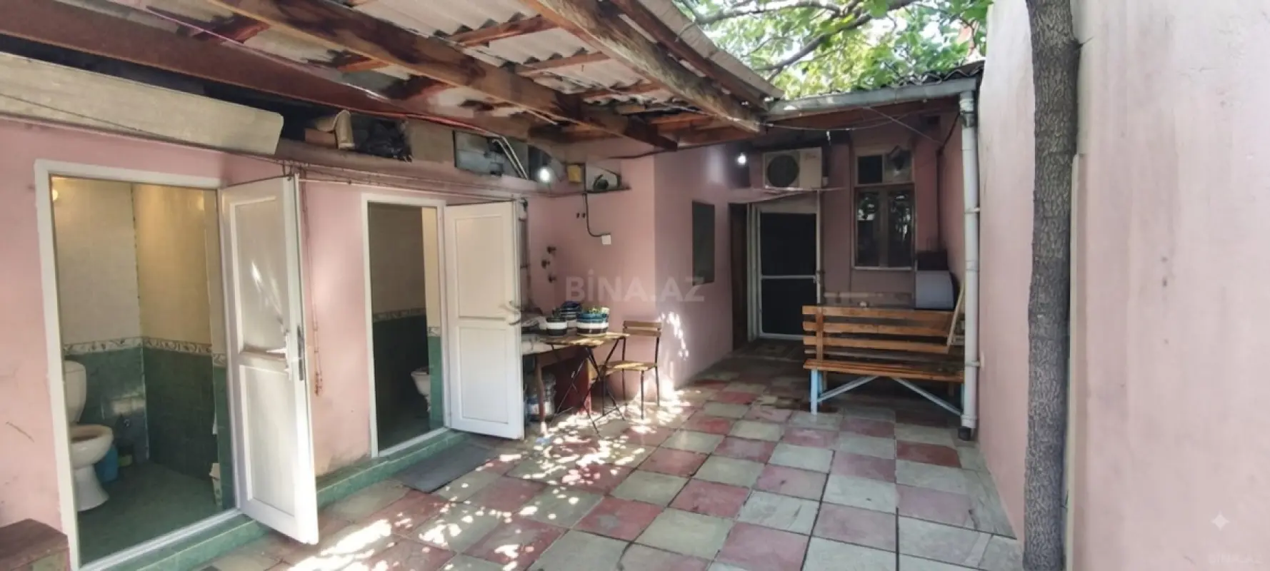 Satılır 4 otaqlı həyət evi 100 m²
