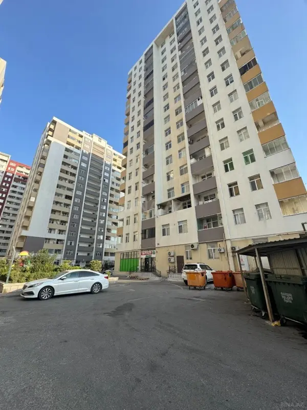 Satılır 3 otaqlı mənzil 110 m²
