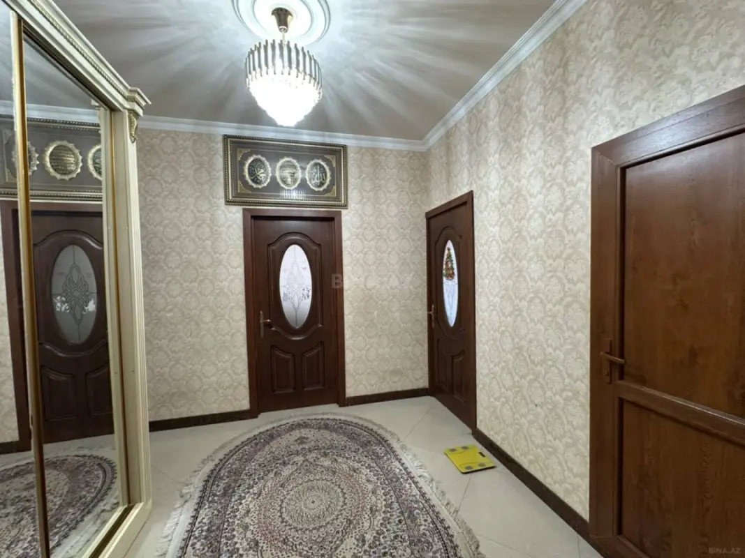 Satılır 3 otaqlı mənzil 115 m²