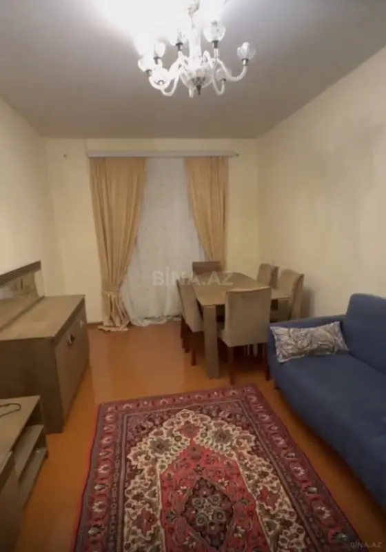 Satılır 2 otaqlı mənzil 70 m²