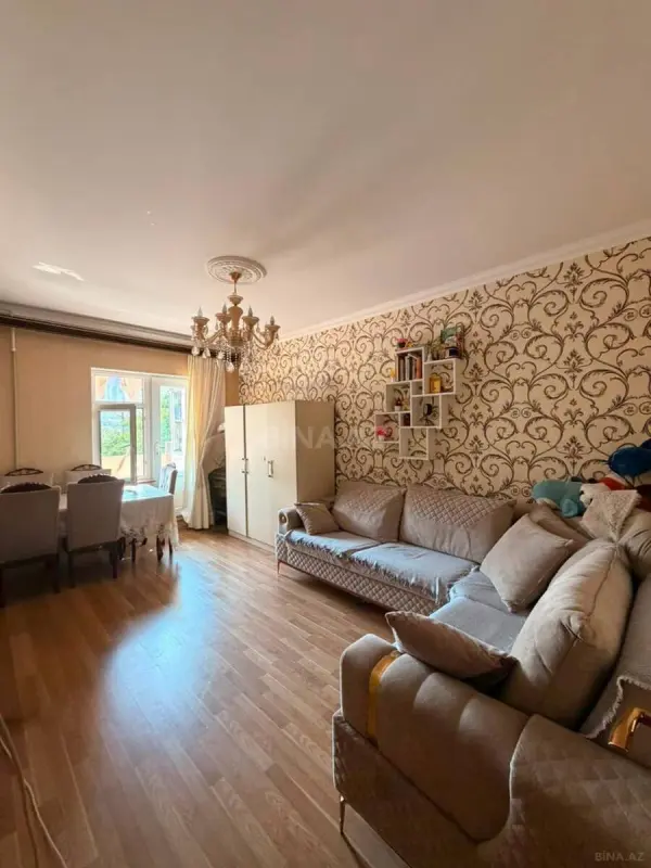 Satılır 2 otaqlı mənzil 70 m²
