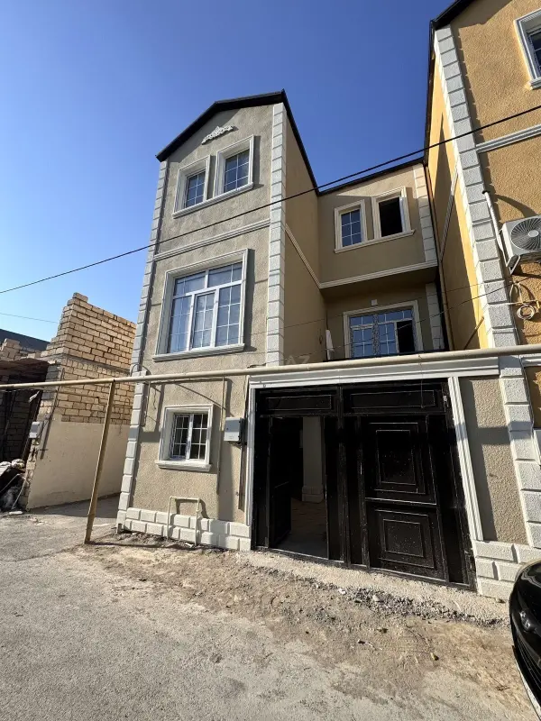 Satılır 4 otaqlı həyət evi 140 m²