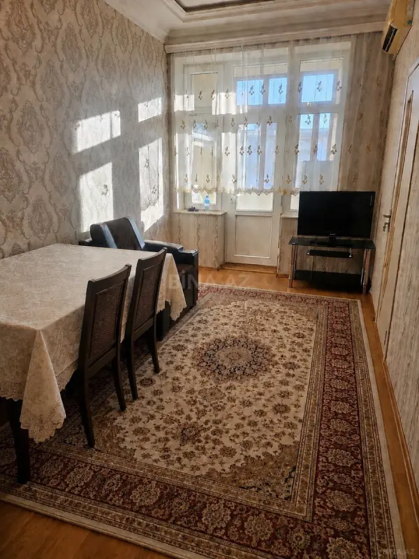 Satılır 2 otaqlı mənzil 43 m²