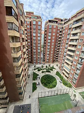 Satılır 4 otaqlı mənzil 200 m² — Bakı 4 otaq 200.00 m²