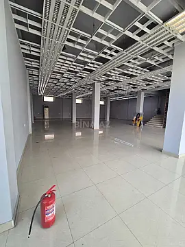 Kirayə verilir obyekt 1140 m² — Bakı, Əhmədli 1140.00 m²