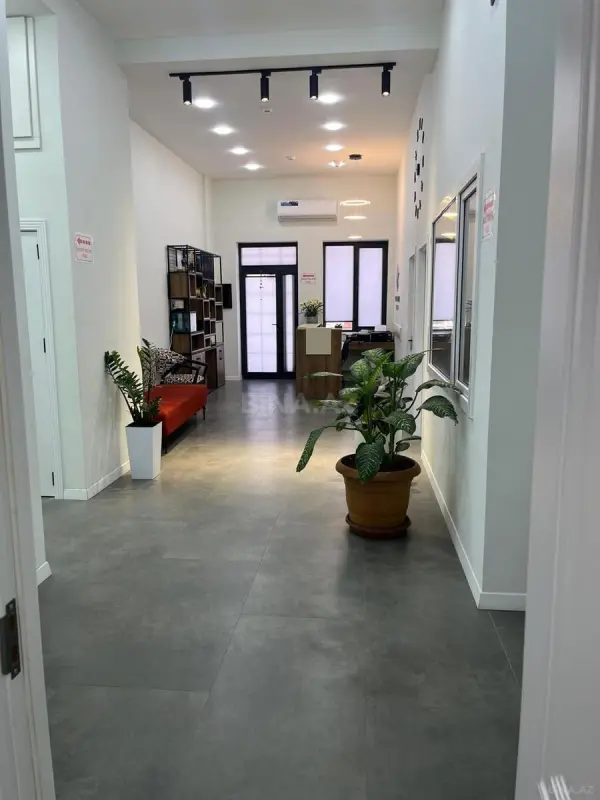 Kirayə verilir 9 otaqlı ofis 265 m²
