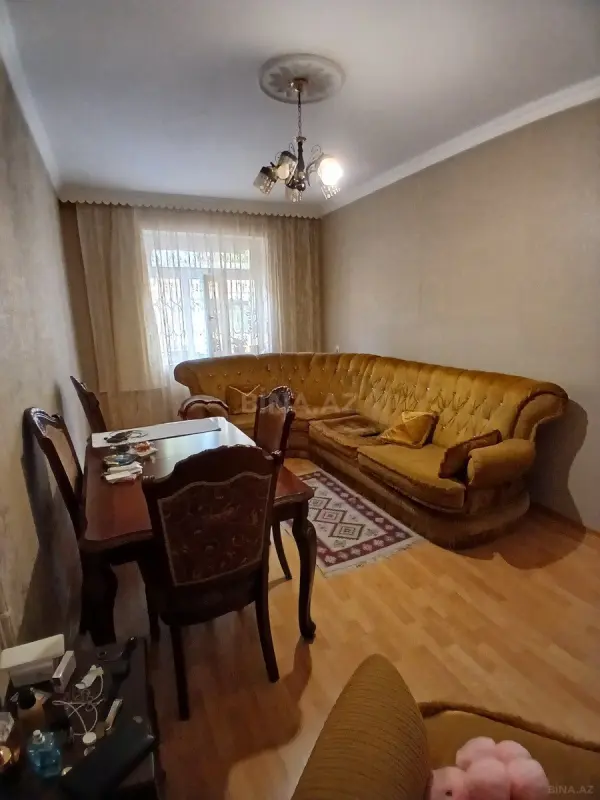 Satılır 2 otaqlı mənzil 60 m²