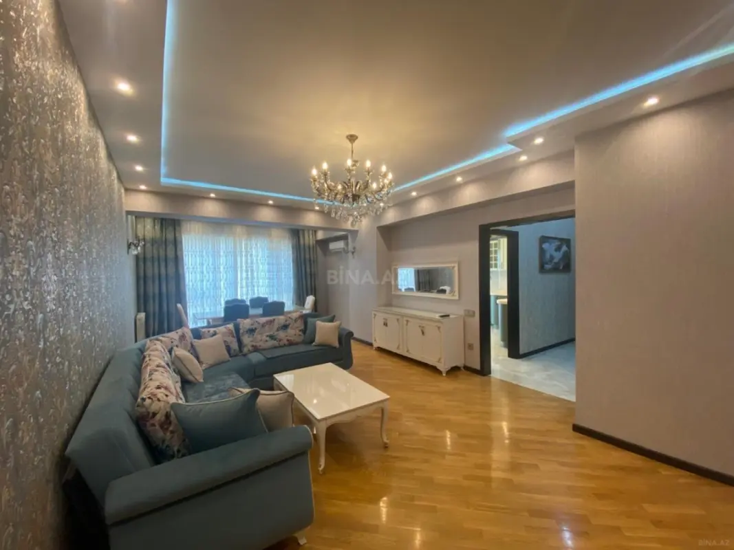 Kirayə verilir 2 otaqlı mənzil 100 m²