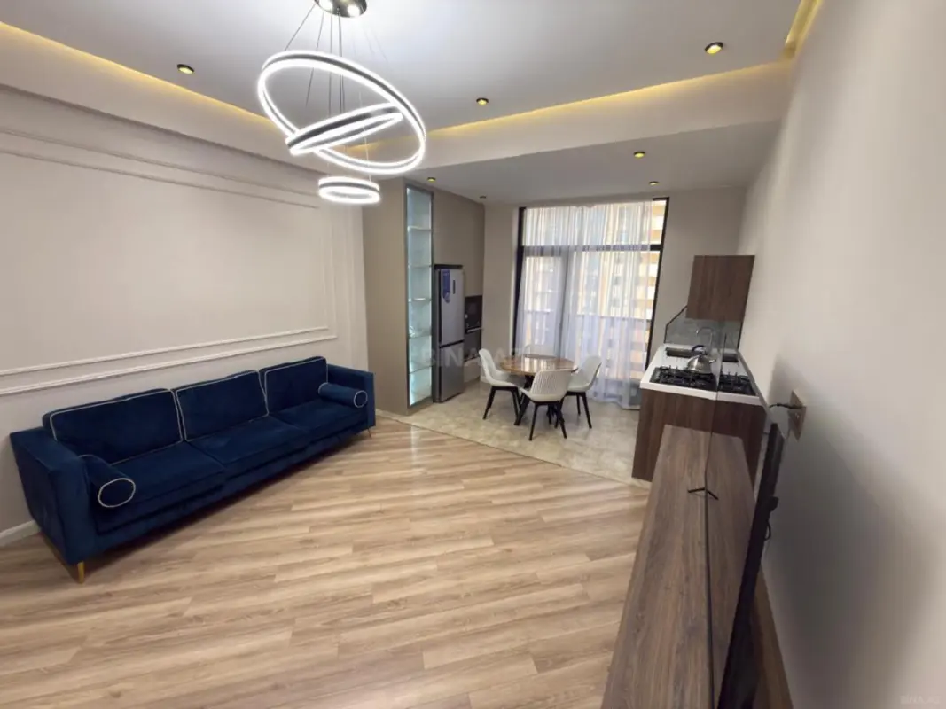 Kirayə verilir 3 otaqlı mənzil 101 m²