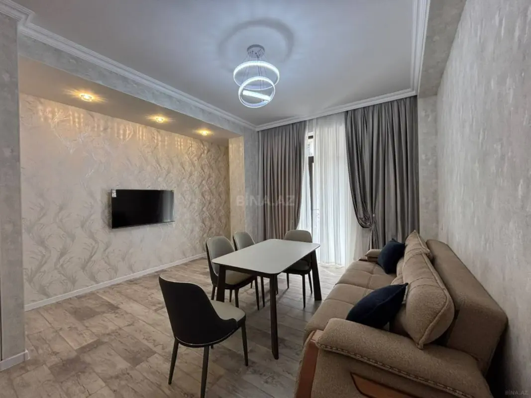 Satılır 2 otaqlı mənzil 67 m²