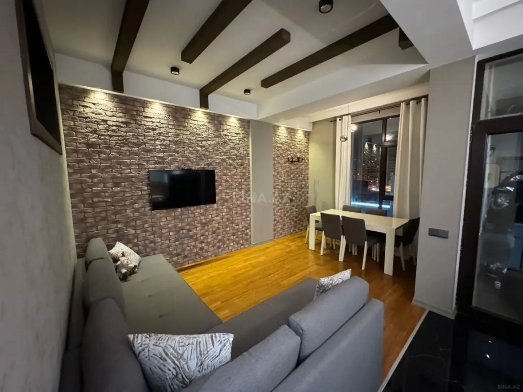 Satılır 2 otaqlı mənzil 55 m²
