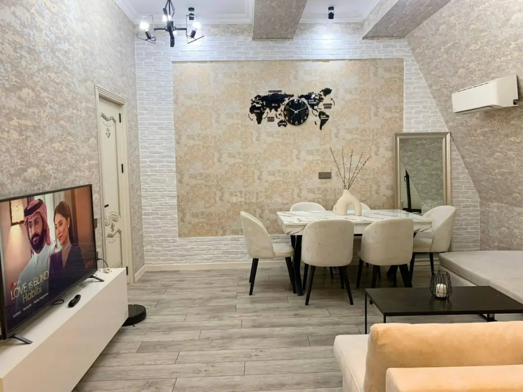 Satılır 2 otaqlı mənzil 66 m²