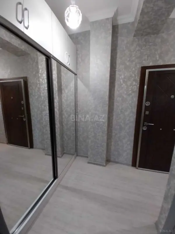 Kirayə verilir 2 otaqlı mənzil 80 m²