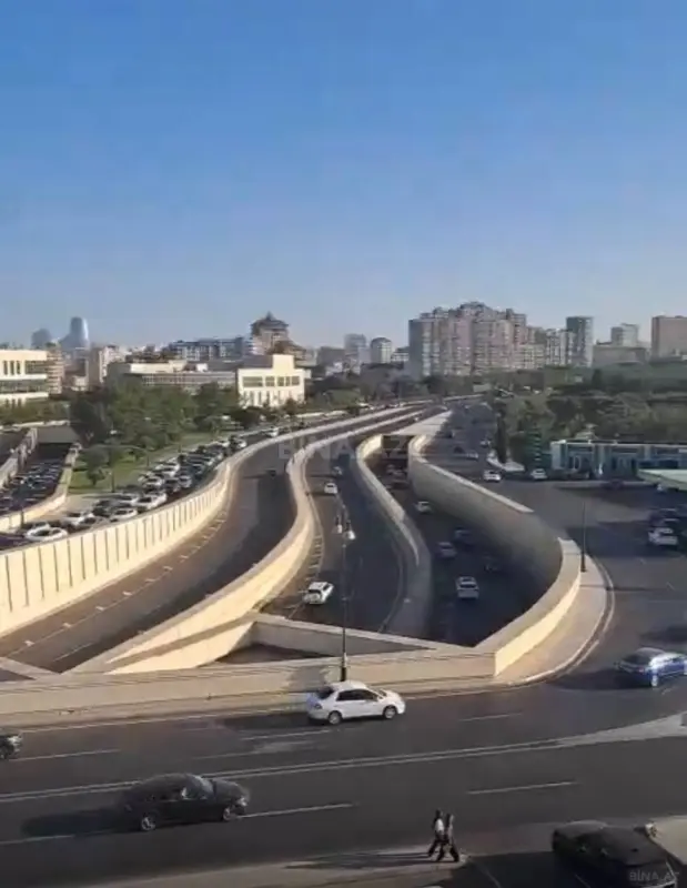 Satılır 2 otaqlı mənzil 70 m²