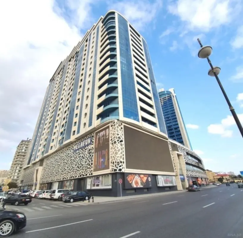 Kirayə verilir 3 otaqlı mənzil 215 m²