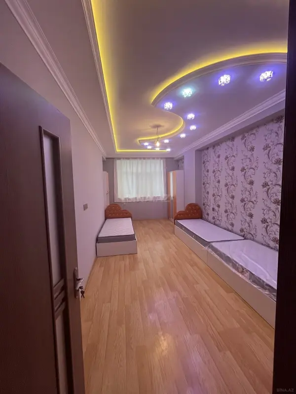 Satılır 2 otaqlı mənzil 109 m²