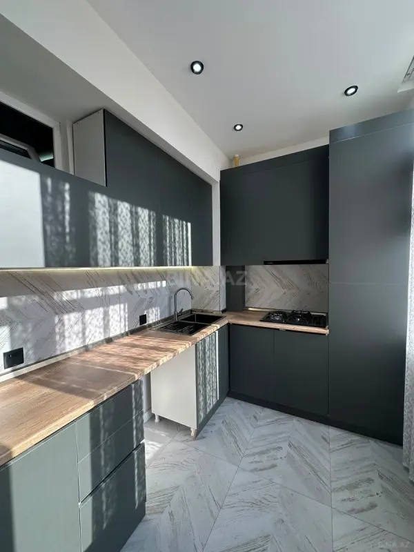 Satılır 2 otaqlı mənzil 68 m²