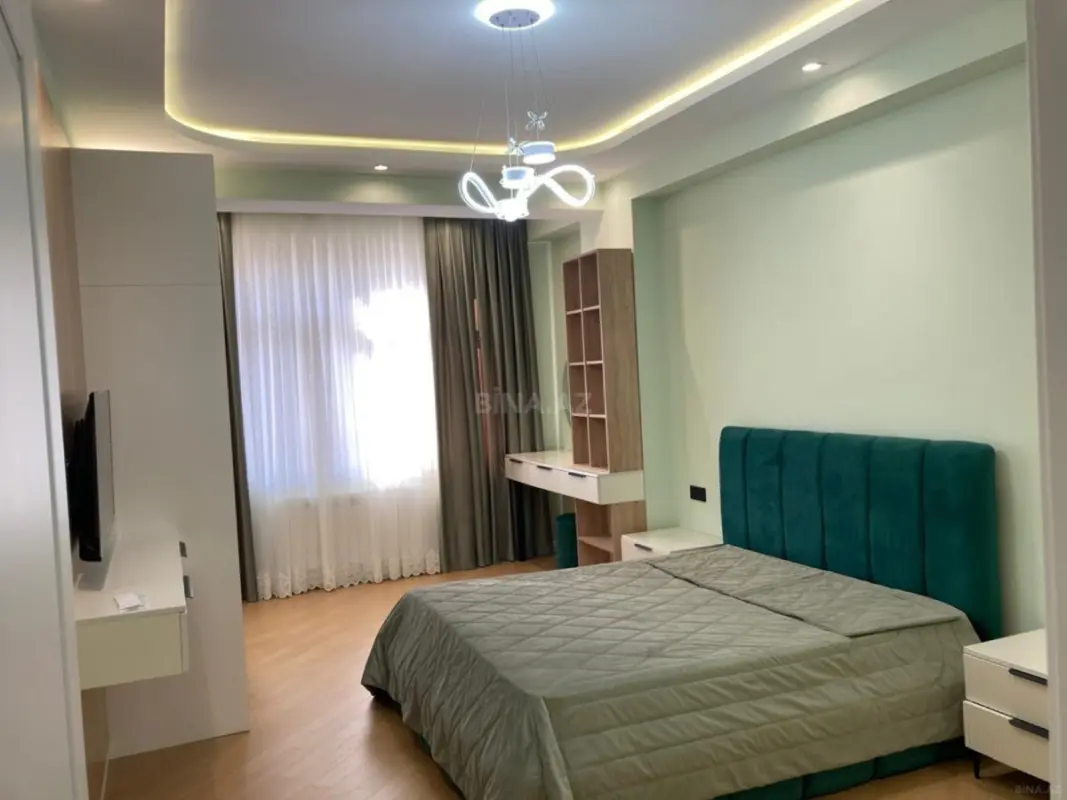 Kirayə verilir 3 otaqlı mənzil 142 m²