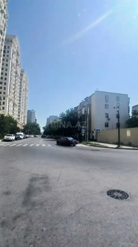 Satılır 2 otaqlı mənzil 70 m²