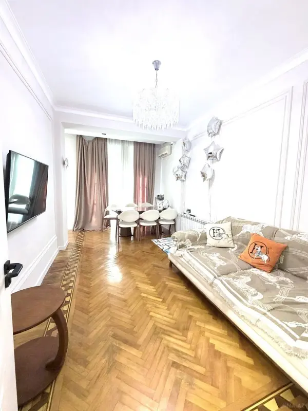 Satılır 3 otaqlı mənzil 87 m²