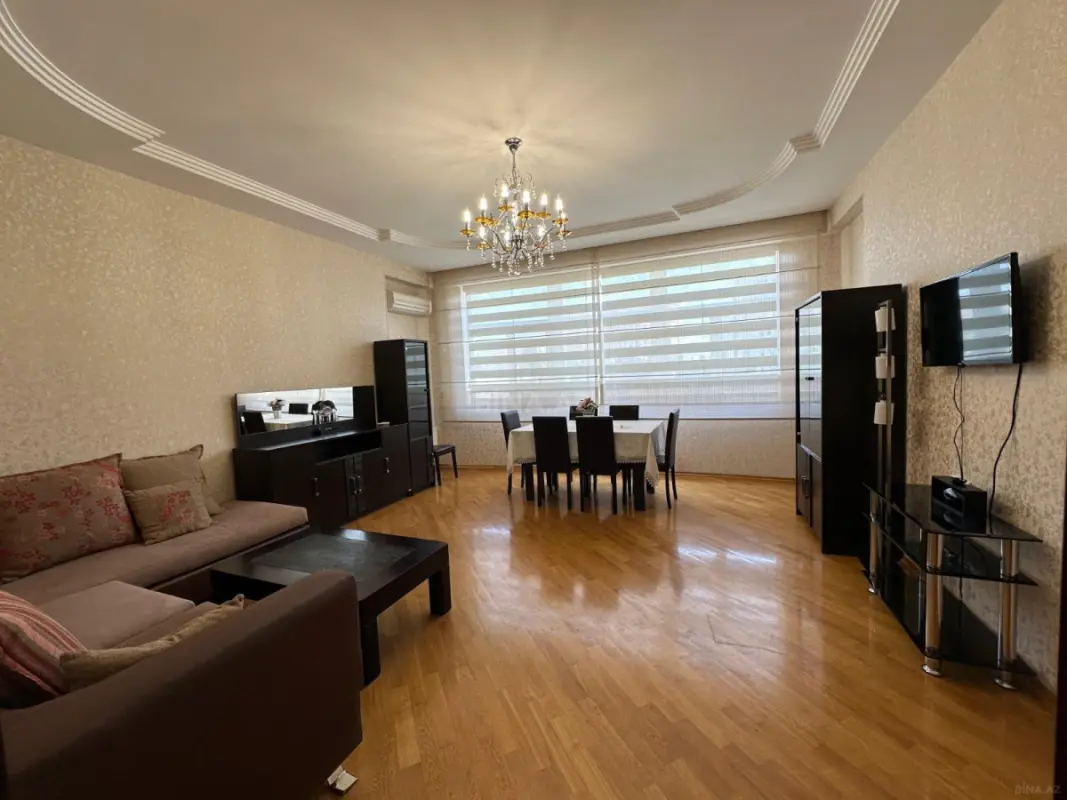 Kirayə verilir 3 otaqlı mənzil 120 m²