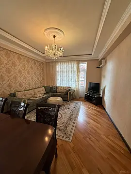 Kirayə verilir 3 otaqlı mənzil 130 m² — Bakı, Nizami 3 otaq 130.00 m²