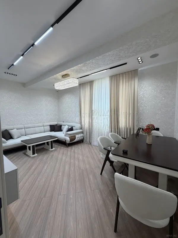 Satılır 3 otaqlı mənzil 92 m²