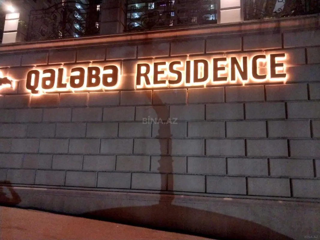 Satılır 3 otaqlı mənzil 121 m²