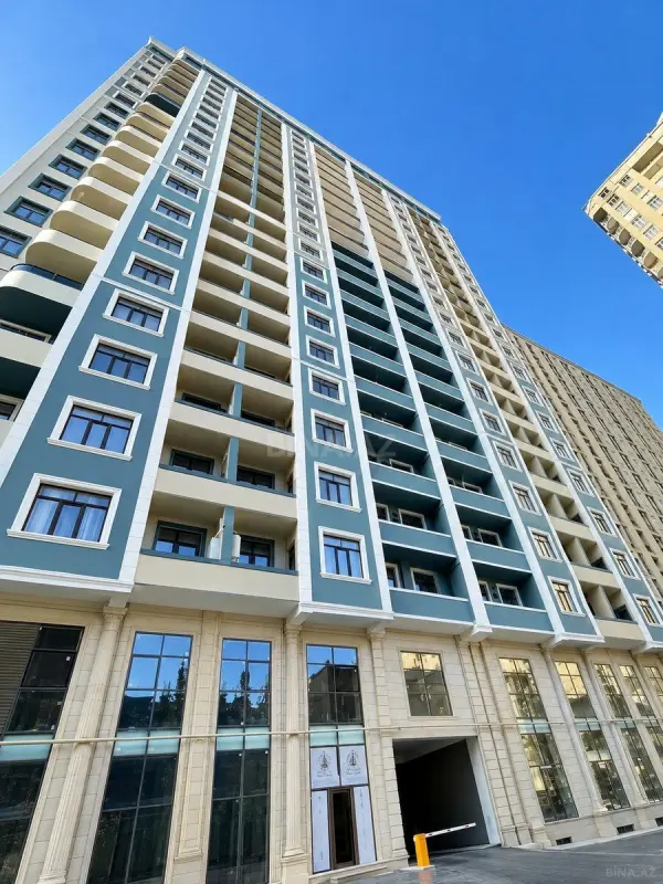 Satılır 3 otaqlı mənzil 153 m²