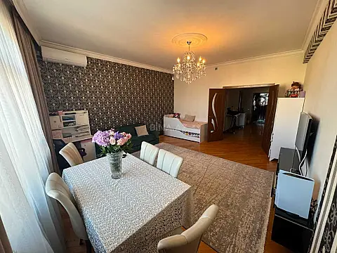 Satılır 2 otaqlı mənzil 100 m² — Bakı 2 otaq 100.00 m²