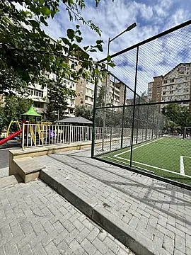 Satılır 2 otaqlı mənzil 48 m² — Bakı, İnşaatçılar 2 otaq 48.00 m²