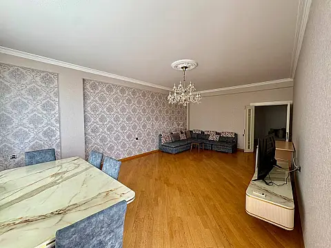 Kirayə verilir 3 otaqlı mənzil 131 m² — Bakı, Xətai 3 otaq 131.00 m²