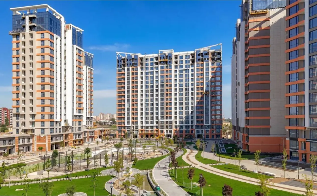 Satılır 3 otaqlı mənzil 110 m²