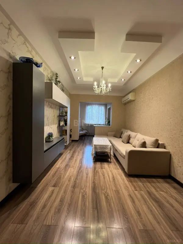 Satılır 4 otaqlı mənzil 85 m²
