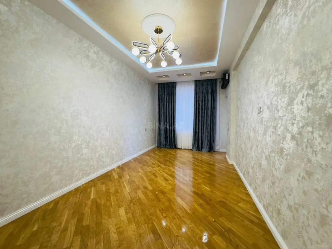 Satılır 2 otaqlı mənzil 57 m²