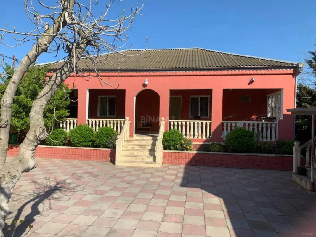 Satılır 3 otaqlı həyət evi 100 m²