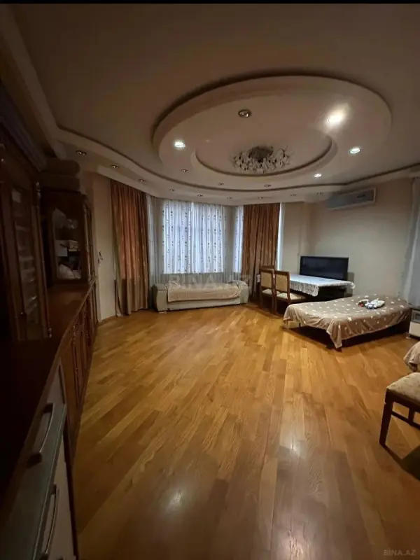Satılır 2 otaqlı mənzil 97 m²