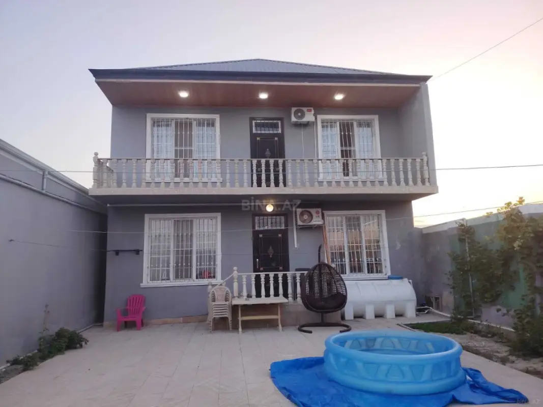Satılır 4 otaqlı həyət evi 180 m²