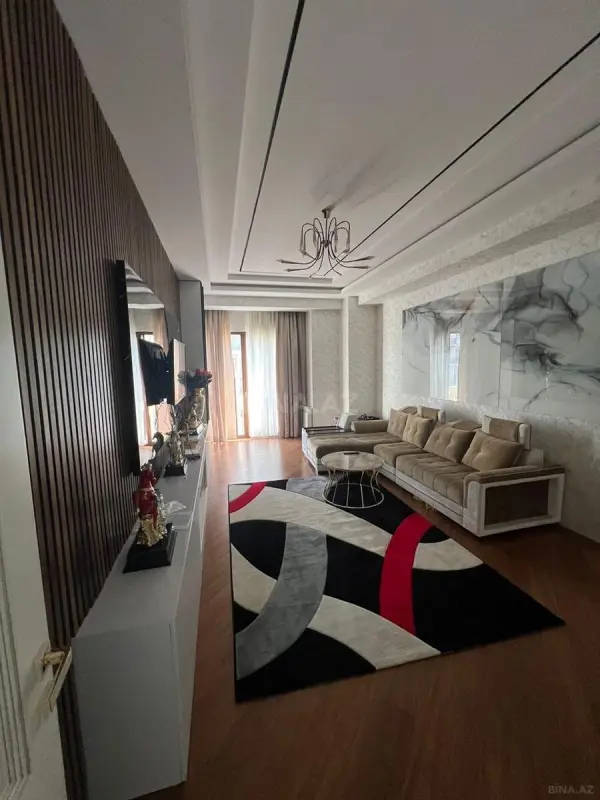 Kirayə verilir 3 otaqlı mənzil 115 m²