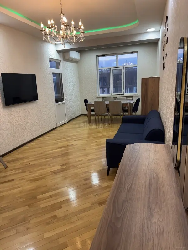 Satılır 2 otaqlı mənzil 68 m²
