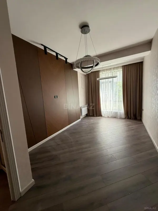 Satılır 2 otaqlı mənzil 67 m²