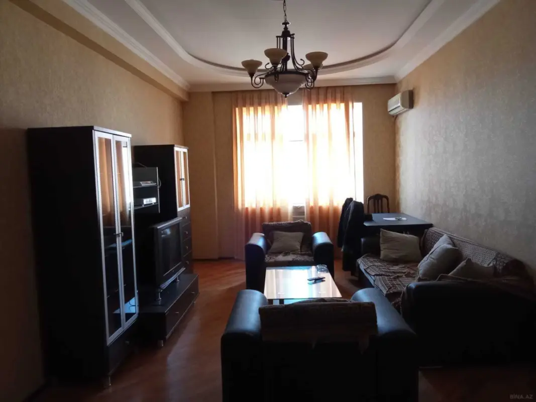 Kirayə verilir 2 otaqlı mənzil 100 m²