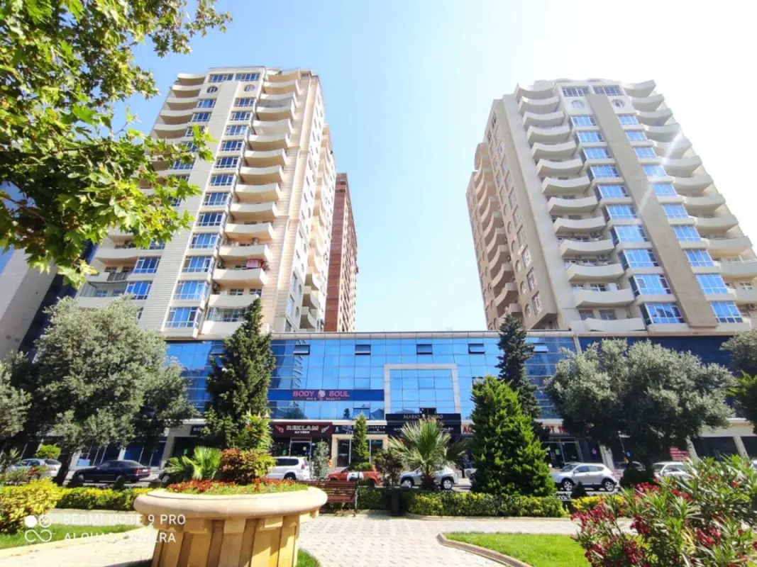 Kirayə verilir 3 otaqlı mənzil 124 m²